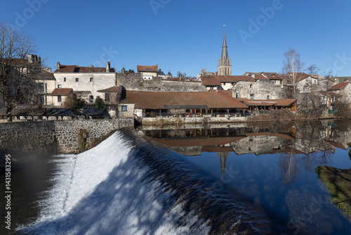 Aurillac : le quartier Saint Géraud et la  Jordanne