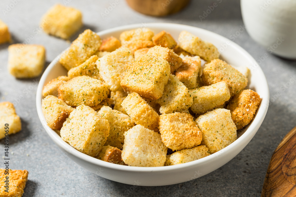 Homemade Dry Crunchy Croutons with Parmesan Homemade Dry Crunchy Croutons with Parmesan