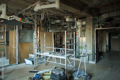 Obraz na płótnie An old operating suite was completely gutted in order to rebuild it w salonie
