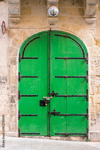 Obraz na płótnie Iron gates and doors on the island of Malta w salonie