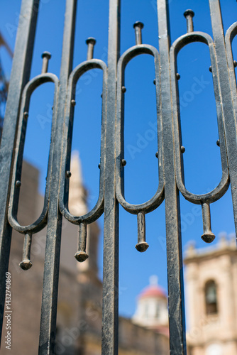 Obraz na płótnie Iron gates and doors on the island of Malta w salonie