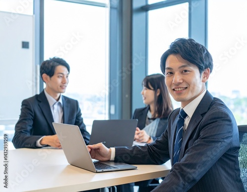 ビジネスマンとビジネスウーマン