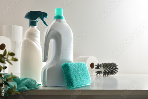 Obraz na płótnie Various bathroom products on white table and isolated background