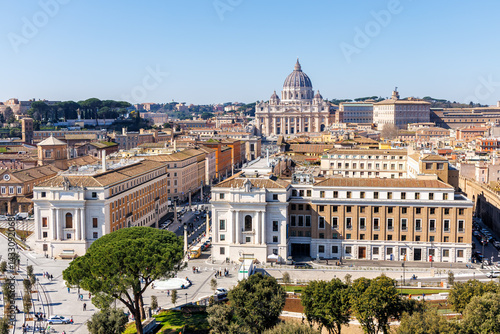 Obraz na płótnie Rome skyline with St. Peter's Basilica in Vatican from above in Italy w salonie