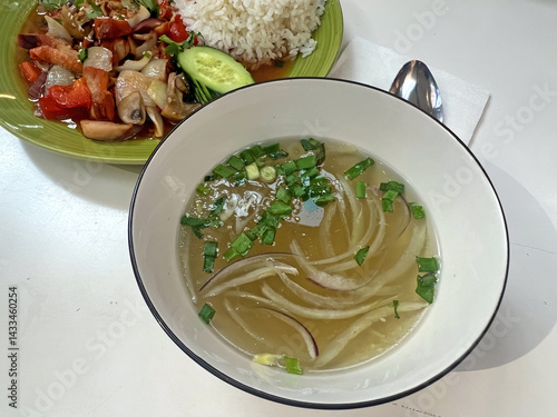 Com Duy Ga Chua Ngot and Vietnamese soup