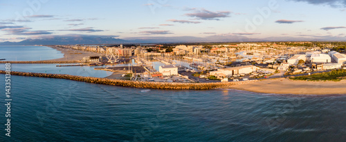 Panorama du port de Canet en Roussillon