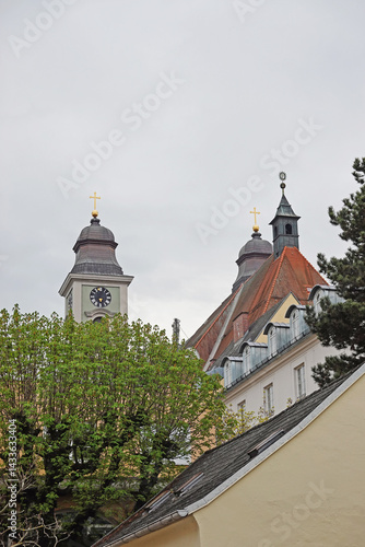 Obraz na płótnie Old town streets in Linz, Austria w salonie