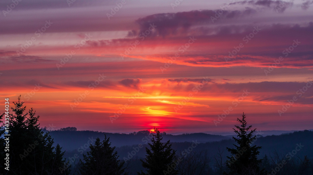 Obraz premium Sunset paints sky