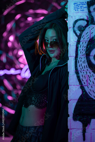 Asian young models pose for photoshoots, Women with the brilliant city lights theme