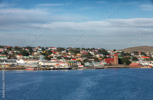 Tableau sur toile Stanley, capital of the Falkland Islands (Islas Malvinas), is seen from Stanley harbour