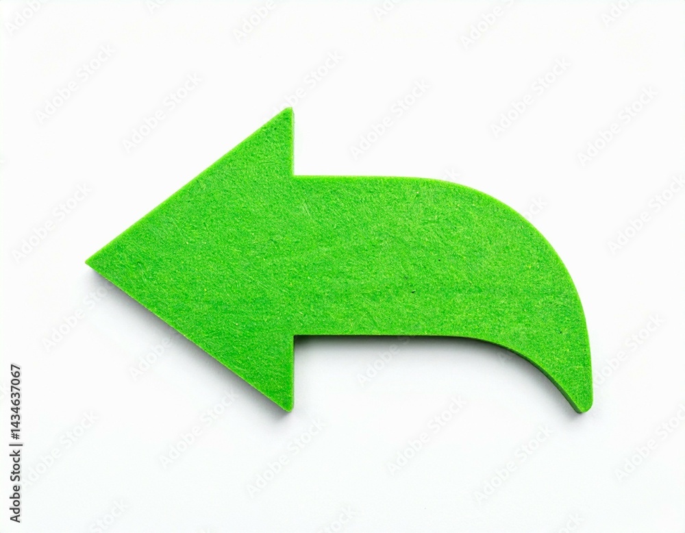 Obraz premium green arrow isolated on white