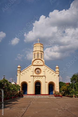 Obraz na płótnie Saint Theresa Church of Savannakhet w salonie