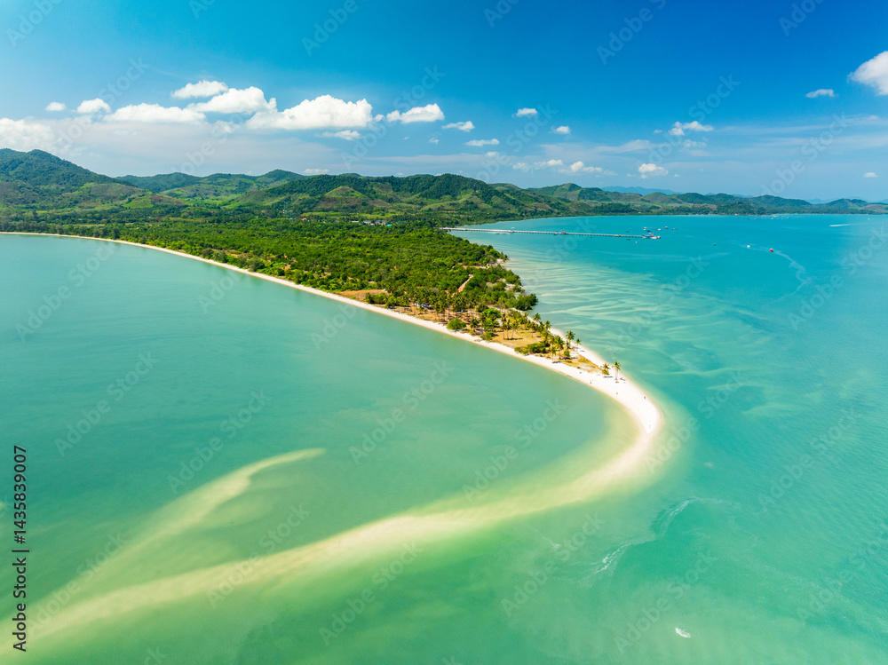 Obraz premium Aerial view of sandbar with turquoise sea at Laem had Koh khao yai Phang Nga Thailand, summer background and summer holiday concept