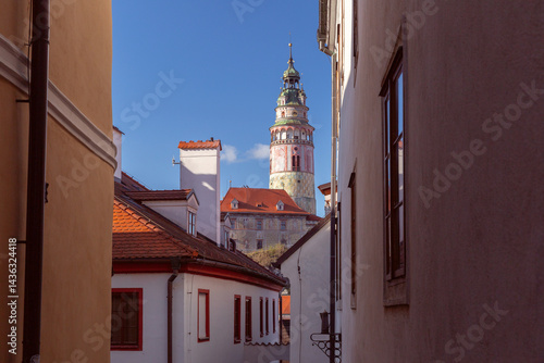 Obraz na płótnie Narrow street view with historic architecture in Cesky Krumlov, Czech Republic w salonie
