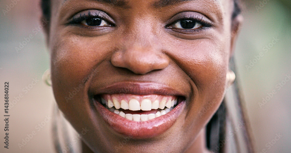 Naklejka premium Happy woman, student or outdoor for portrait with smile, academic opportunity or closeup with scholarship. Girl, excited or face on campus for exchange programme, ambition or new semester in Nigeria