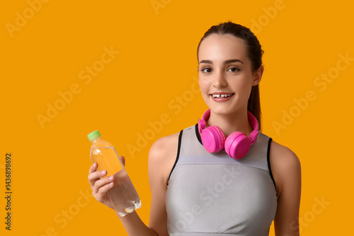 Beautiful young sporty happ...