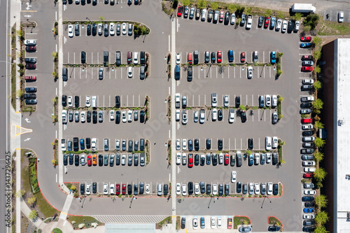 Fotografie Aerial drone top-down view of a busy and full parking lot at a large medical pro