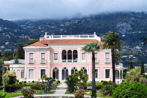 Obraz na płótnie Romantic Villa Ephrussie French Riviera beauty nature w salonie