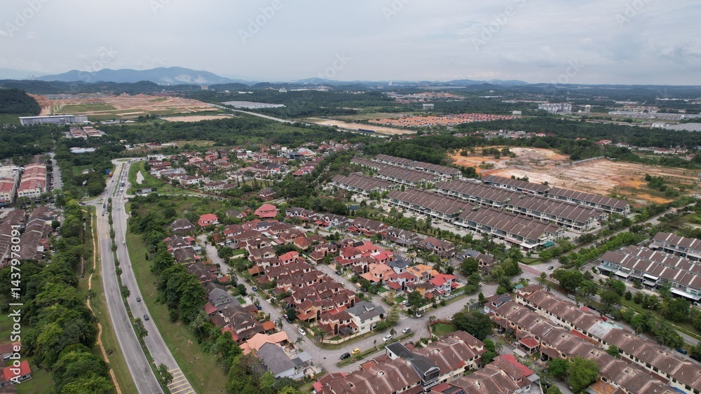 Fototapeta premium Aerial shot of housing district in Sepang near the International F1 Circuit in Selangor and KLIA airport, Malaysia