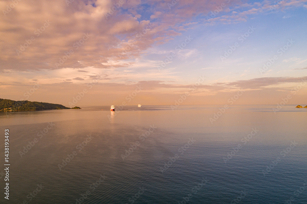 Naklejka premium Amazing light sunset or sunrise sky landscape view,Beautiful nature colorful sky background