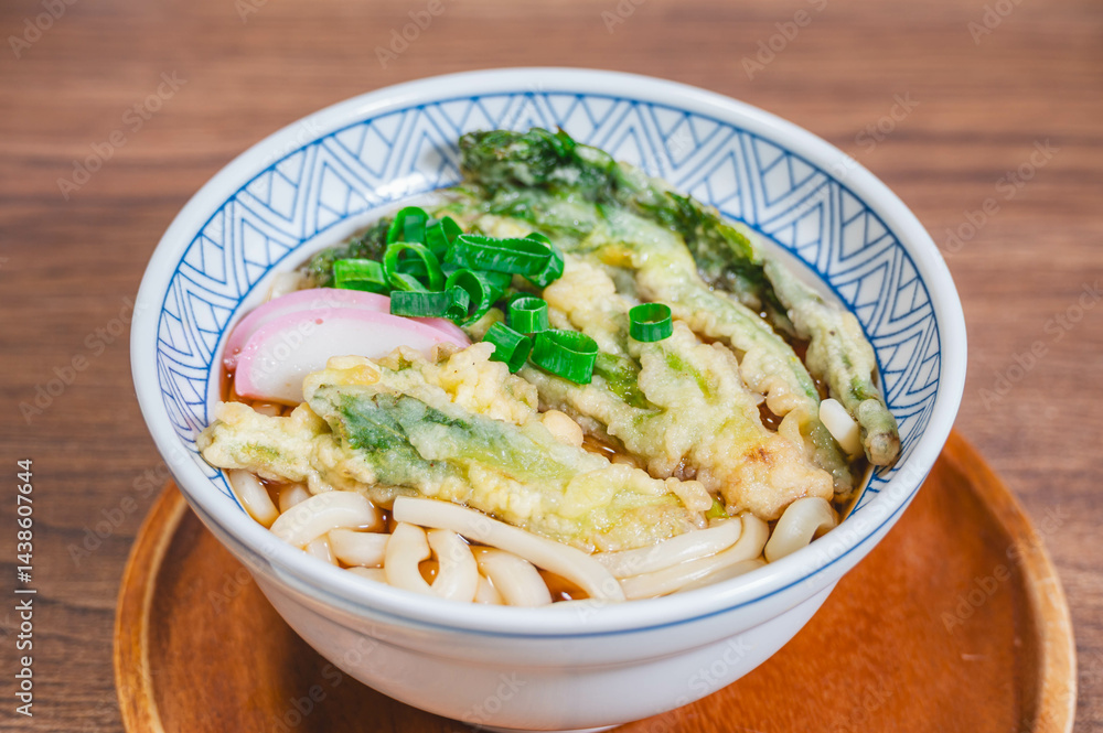 山菜の天ぷらうどん 山菜の天ぷらうどん