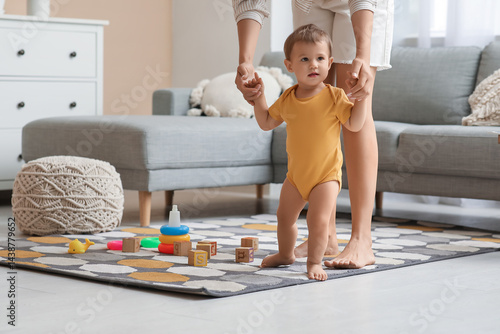 Cute little baby girl learn...