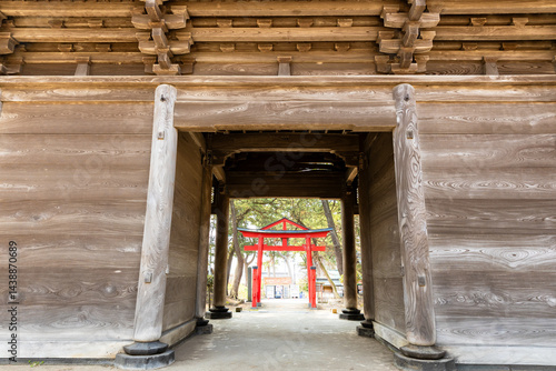 日枝神社の随神門