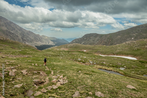 Obraz na płótnie HIking Along Tundra Trail From The Saddle To Crystal Lake w salonie