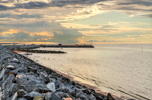 Obraz na płótnie Picturesque Kingston Seawall Beach, a Coastal Retreat in Georgetown, Guyana w salonie