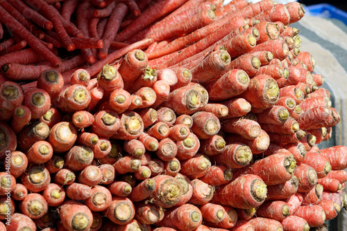Obraz na płótnie fresh vegetables on a local market in mumbai, india w salonie