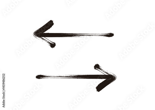 ブラシで描いたような手書き風矢印　左右の矢印セット