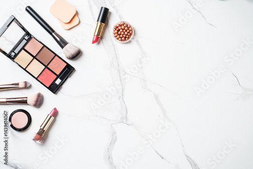 Obraz na płótnie professional cosmetic Make up products. Flat lay on white background. w salonie