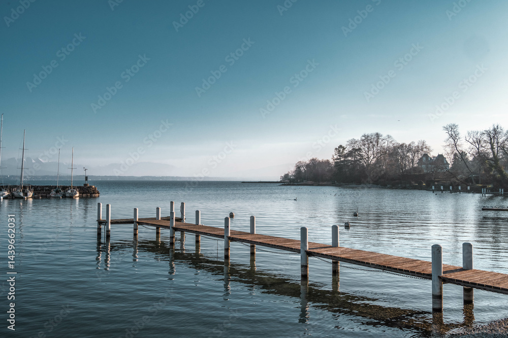 Naklejka premium port de Céligny, lac Léman
