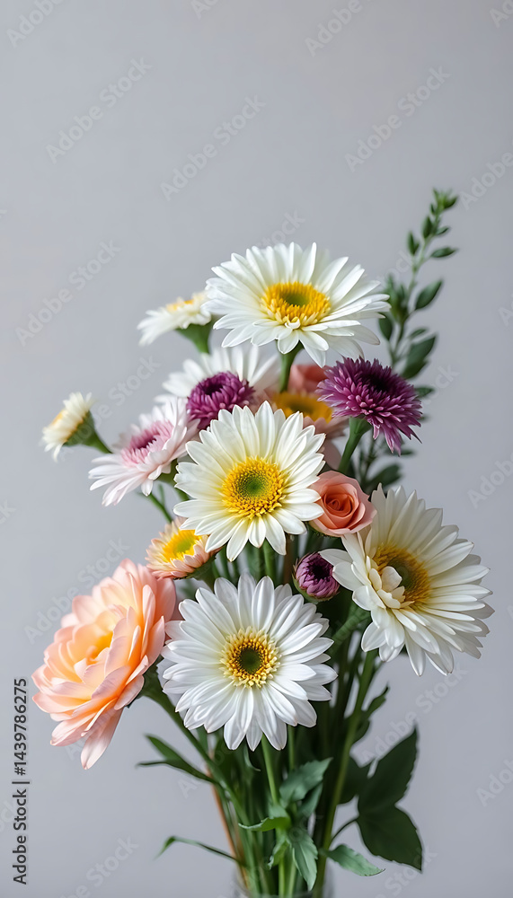 Fototapeta premium vase filled with lots of different colored flowers