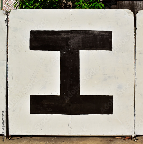 Letter I in black on a white board, Rio de Janeiro, Brazil