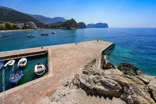 Obraz na płótnie Kastio Castle built on a peninsula in Petrovac na Moru, a resort town located on the coast of the Adriatic Sea in Montenegro w salonie