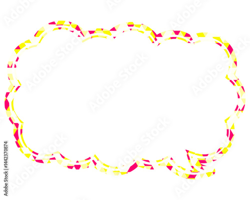 ステンドグラス風吹き出し　三角形模様　細長い雲形