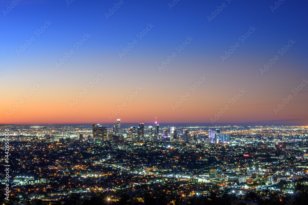 Fototapeta premium Los Angeles downtown skyline at sunset