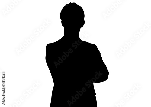 腕を組む男性のシルエット