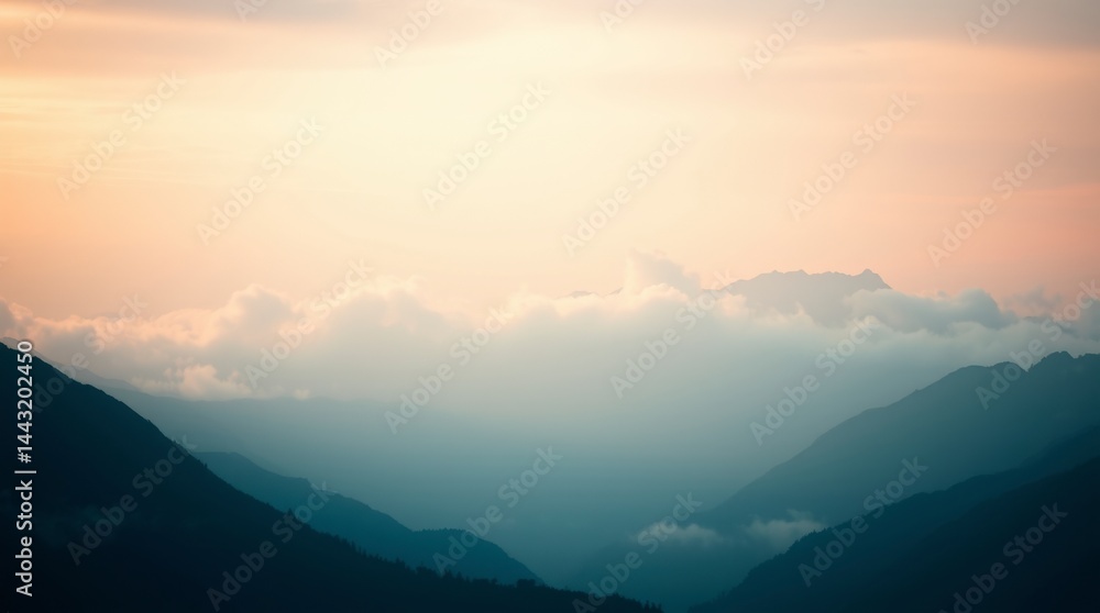 Fototapeta premium Mountain Sunrise Over Misty Peaks
