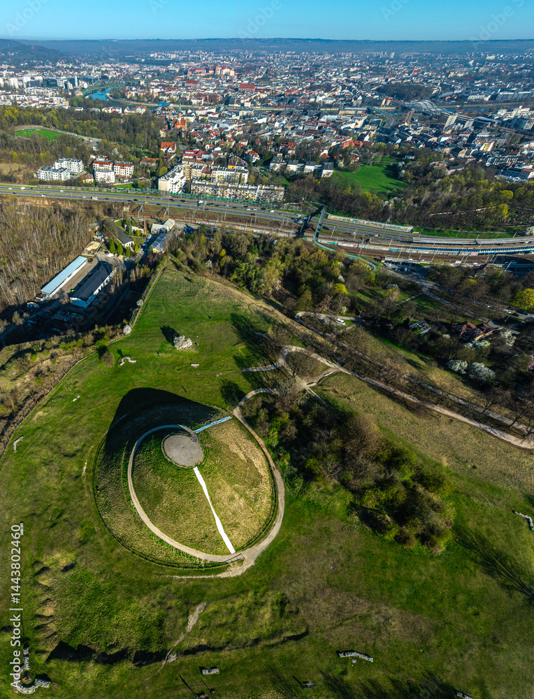 Kopiec Krakusa w Krakowie, widok z powietrza. Kraków