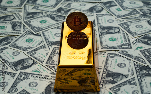 Obraz na płótnie Money dollars, gold bar, bitcoin. Saving finance in gold bar, currency or bitcoin. Dollars vs gold bar vs bitcoin. Saving money background. Banknotes, gold bar and bitcoin for savings. Digital money. w salonie