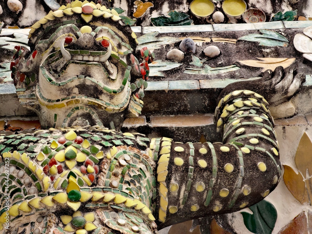 Fototapeta premium Thai Temple Guardian with Intricate Mosaic Details