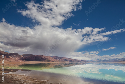 Obraz na płótnie Lake in Argentina w salonie