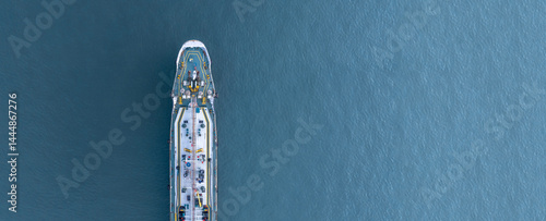 Obraz na płótnie Aerial view oil and gas tanker ship freight shipping oil and gas, Global business freight shipping import export logistic transportation oil and gas product tanker ship, Sea freight oil product tanker w salonie