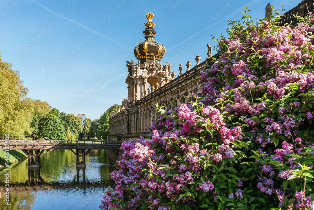 Sights of Dresden. Zwinger, Kronentor