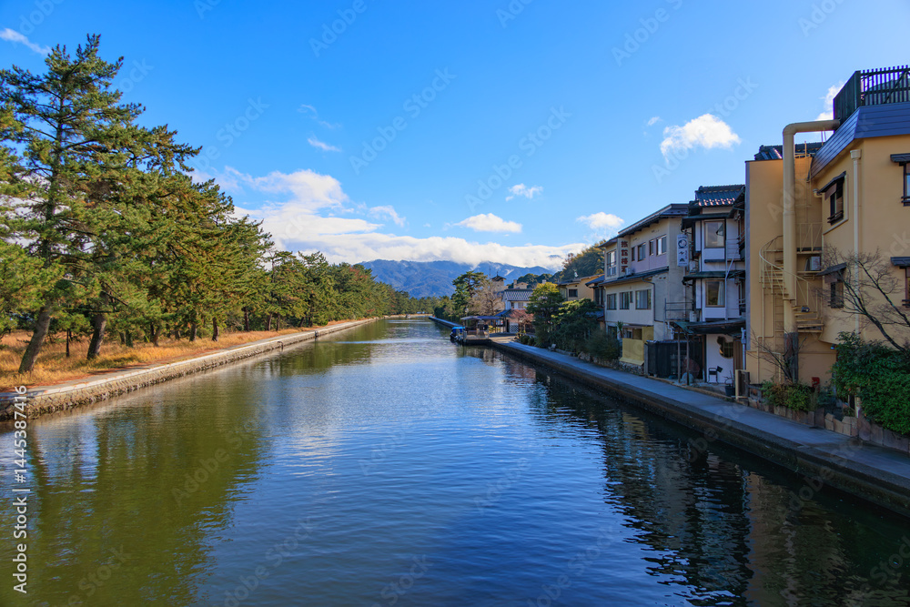 Obraz premium 廻旋橋から望む宮津湾側の景色