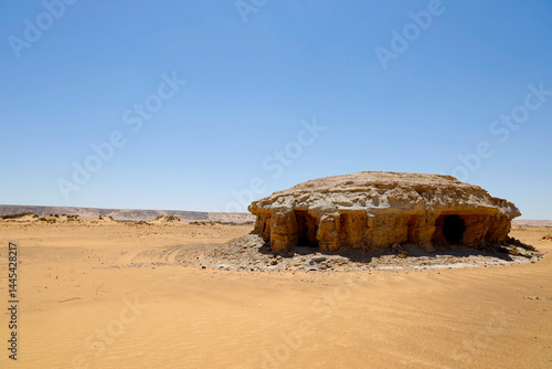 Obraz na płótnie Remains of an ancient settlement from the 4th-5th century AD in the Black Desert in Egypt w salonie
