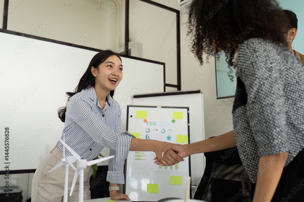 Sustainability and ESG collaboration between business professionals Sustainability and ESG collaboration between business professionals