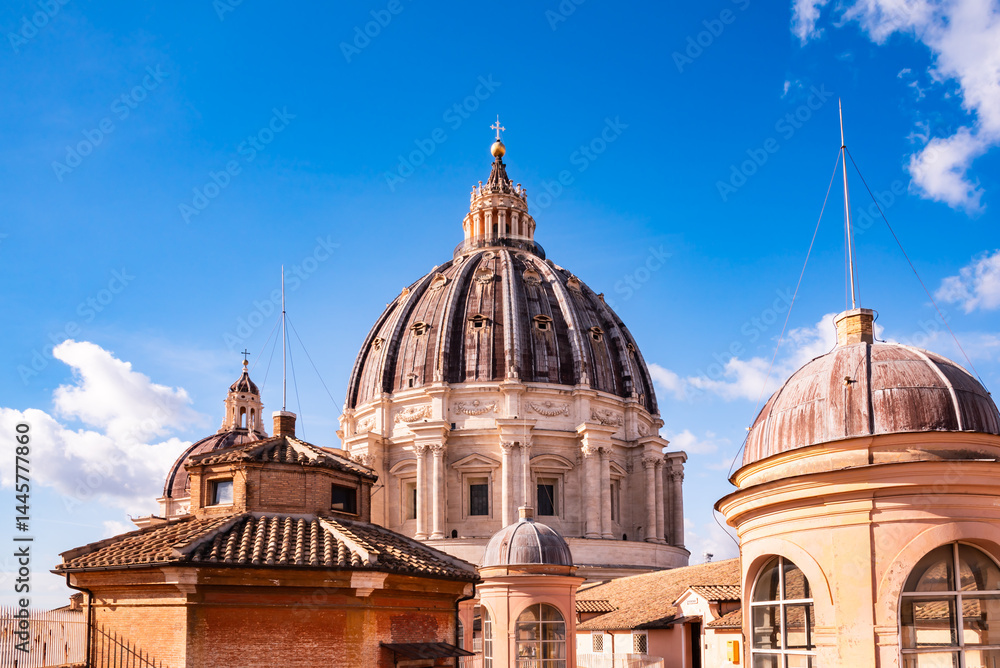 Fototapeta premium St. Peter's Basilica in Vatican in Rome city, Italy